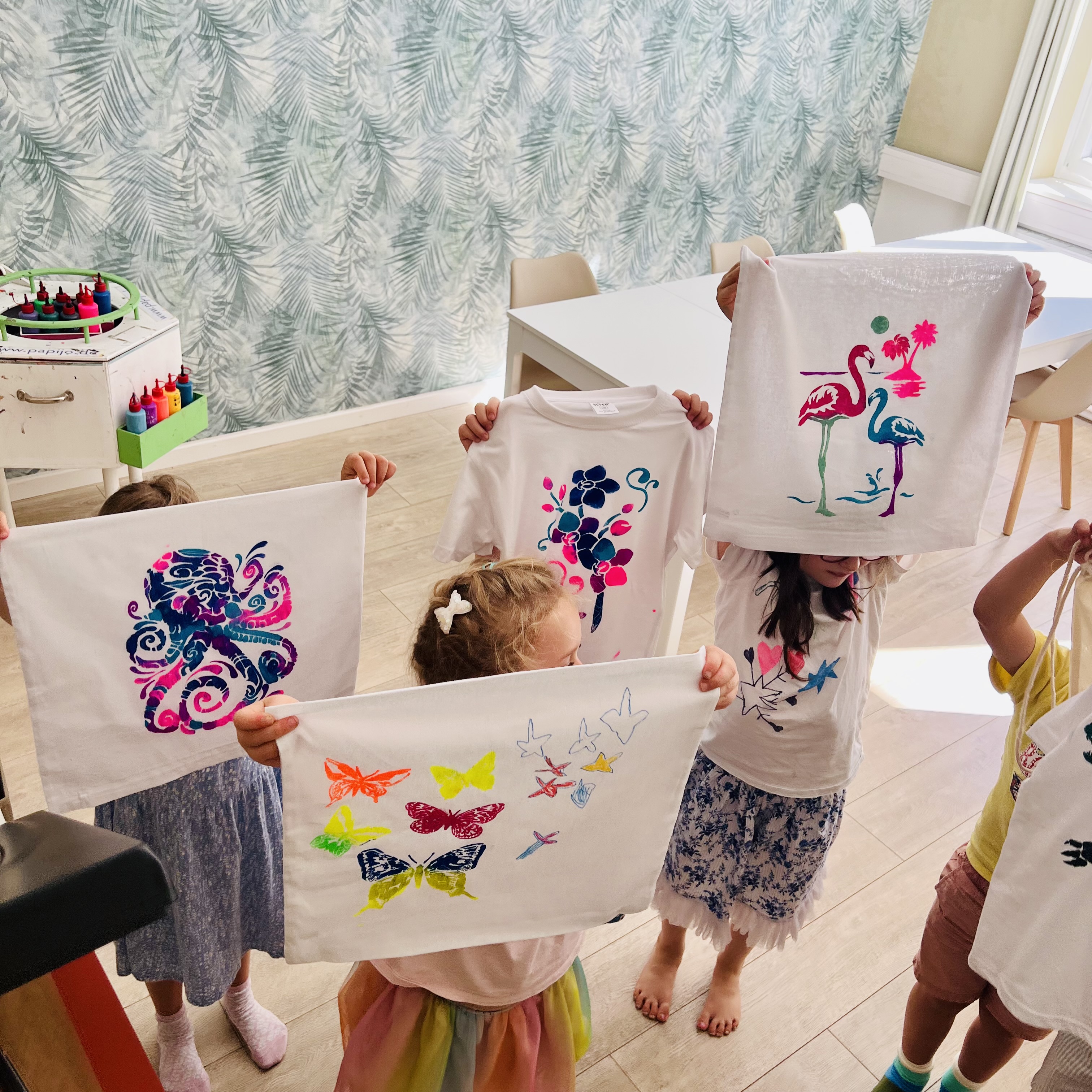 Textilmalerei 6 Workshop für Kinder Shirts bemalen